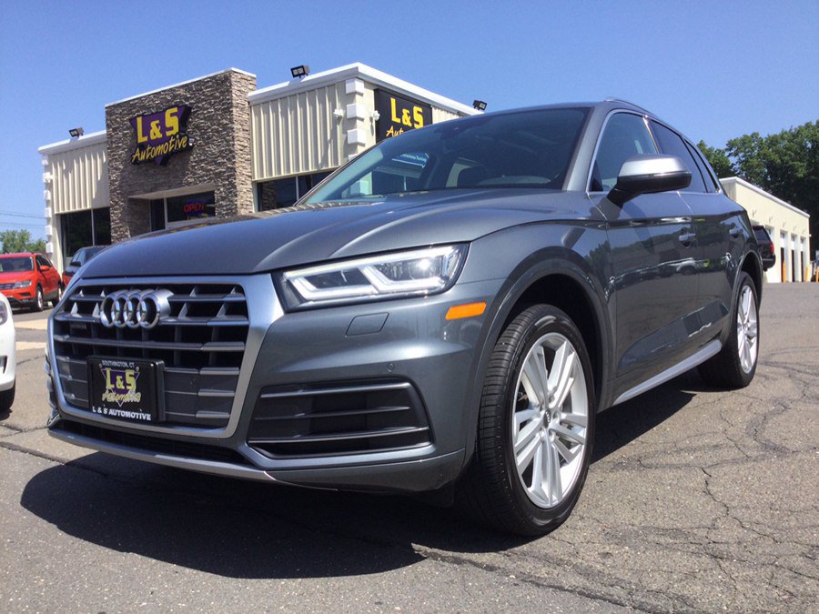 Used 2018 Audi Q5 2.0T Premium Plus w/ Premium Plus Package AWD/4WD image 2