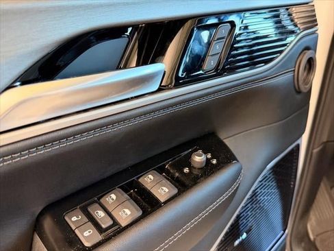 New 2026 Jeep Grand Wagoneer Limited w/ Premium Group II image 39