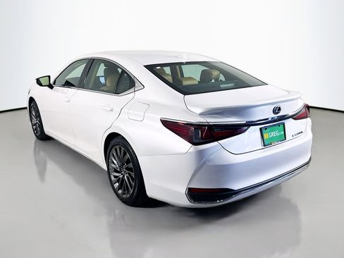 Used 2024 Lexus ES 300h Ultra Luxury image 7