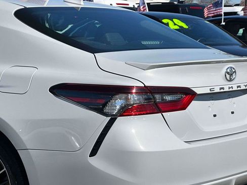 Used 2024 Toyota Camry SE image 8