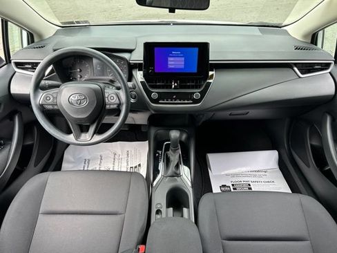 Used 2023 Toyota Corolla LE w/ LE Convenience Package FWD image 42