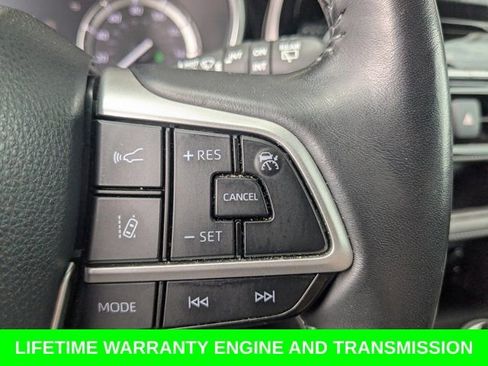 Used 2022 Toyota Highlander XSE AWD/4WD image 29