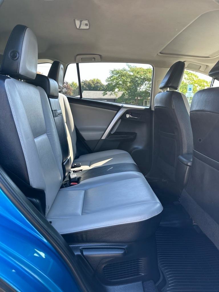 Used 2016 Toyota RAV4 Limited AWD/4WD image 16