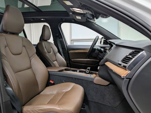 Used 2023 Volvo XC90 T8 Plus w/ Protection Package Premier AWD/4WD image 30