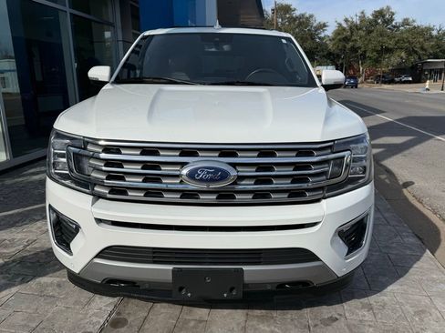 Used 2021 Ford Expedition Limited image 5