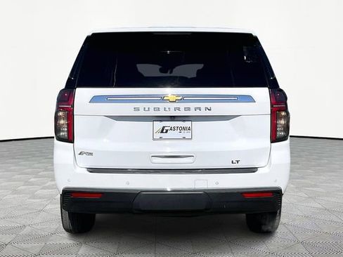 Used 2024 Chevrolet Suburban LT image 6