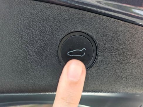 Used 2023 Tesla Model 3 Standard Range image 65