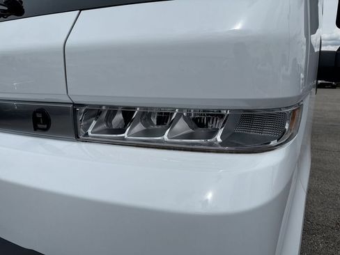 Used 2024 Chevrolet Brightdrop 600 w/ Battery Pack, Max Range AWD/4WD image 9