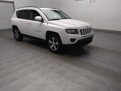 Used 2017 Jeep Compass High Altitude image 14