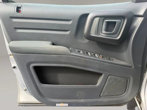 Used 2014 Honda Ridgeline Sport image 9