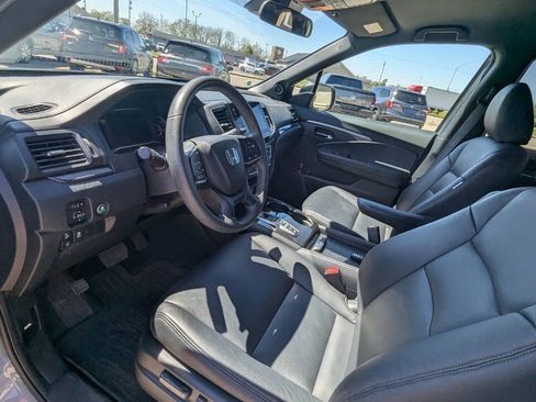 Used 2022 Honda Pilot Sport image 22