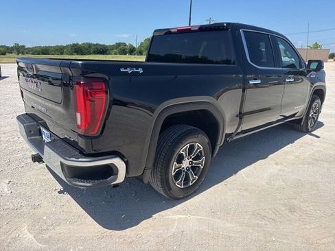 Used 2026 GMC Sierra 1500 SLT AWD/4WD image 8