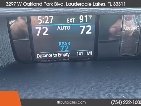 Used 2014 Toyota Sienna SE FWD image 46