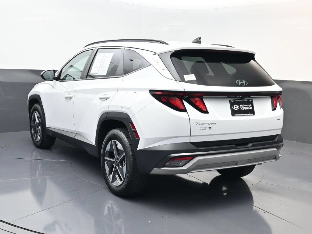 Certified 2025 Hyundai Tucson SEL AWD/4WD image 6