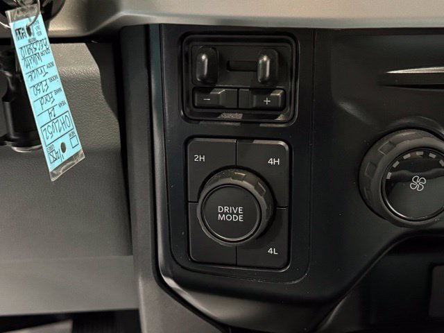 Used 2024 Ford F250 XL AWD/4WD image 13