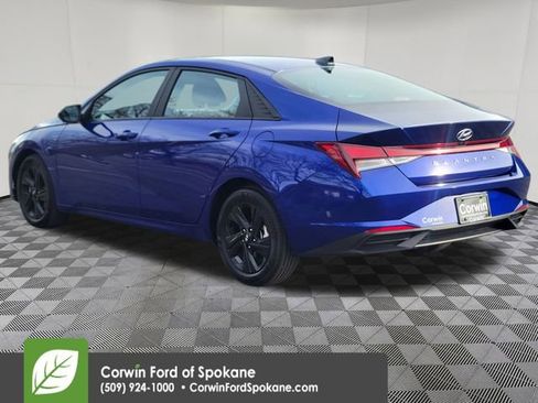 Used 2023 Hyundai Elantra SEL w/ Cargo Package image 13