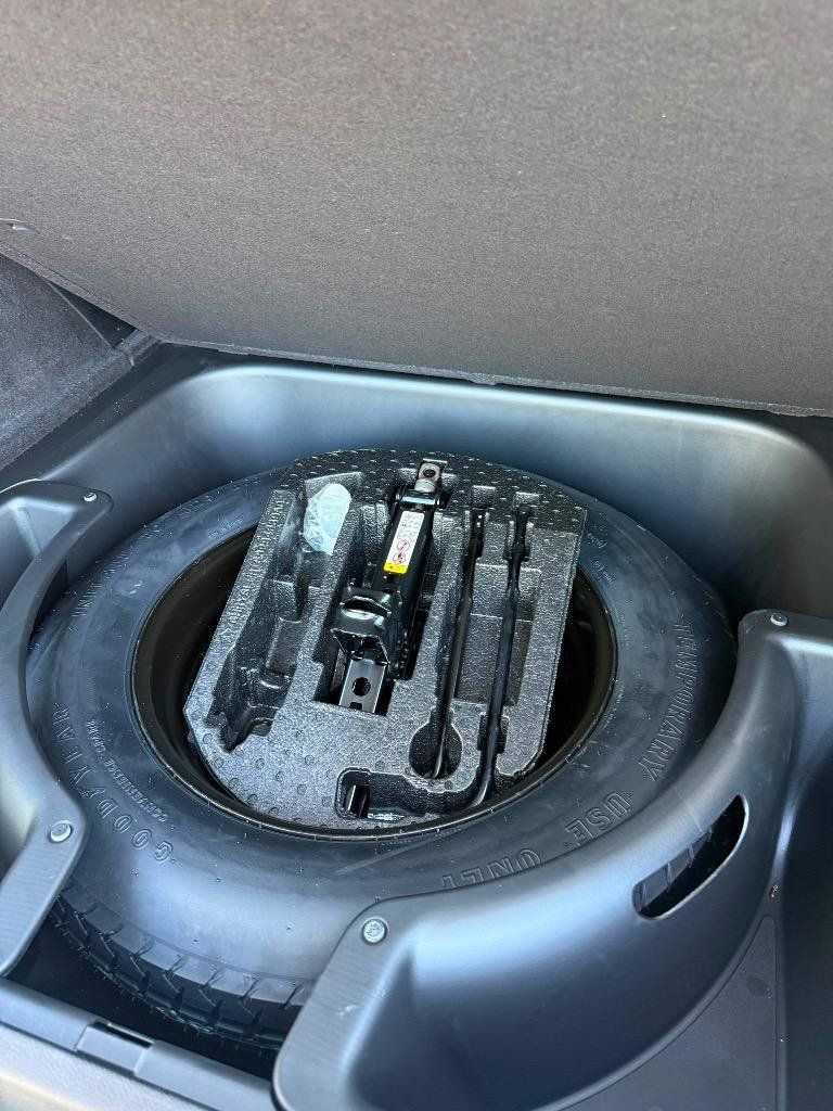 Used 2019 Jeep Grand Cherokee Limited X RWD image 28