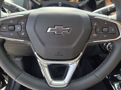 New 2026 Chevrolet Trax LT w/ Sunroof Package FWD image 28