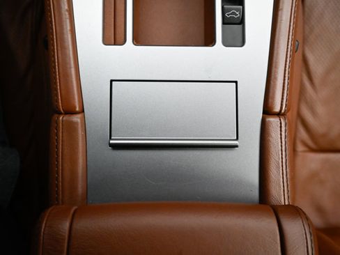 Used 2009 Aston Martin DB9 Coupe RWD image 88