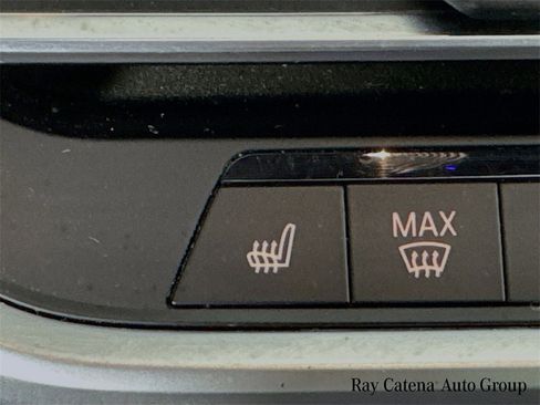 Used 2022 BMW X7 M50i image 21