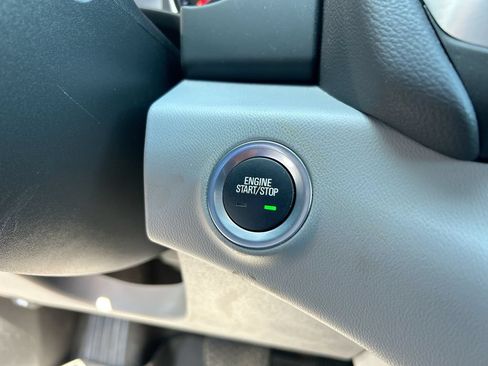 Used 2024 GMC Terrain SLE w/ Driver Convenience Package AWD/4WD image 21