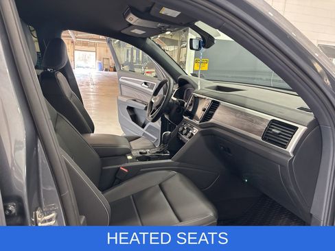Used 2023 Volkswagen Atlas Cross Sport SE image 15