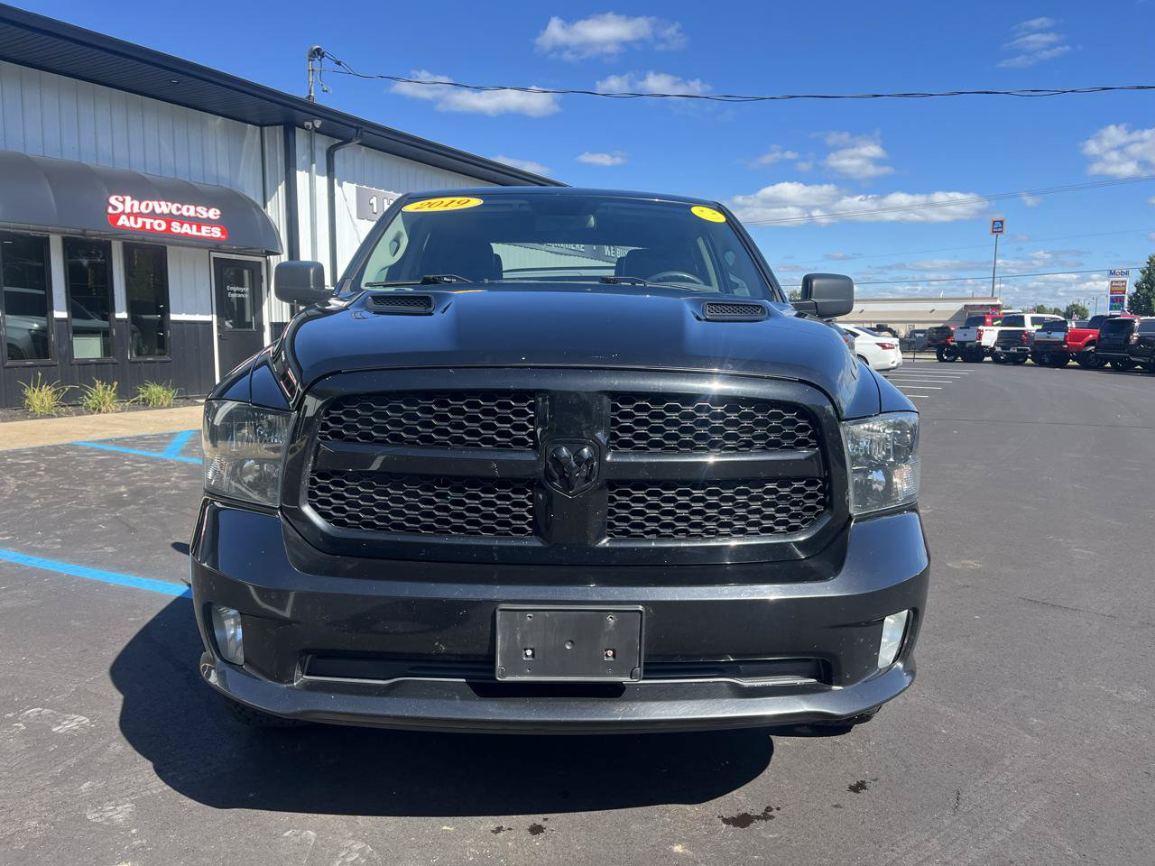 Used 2019 RAM 1500 Express w/ Wheel & Sound Group AWD/4WD image 2