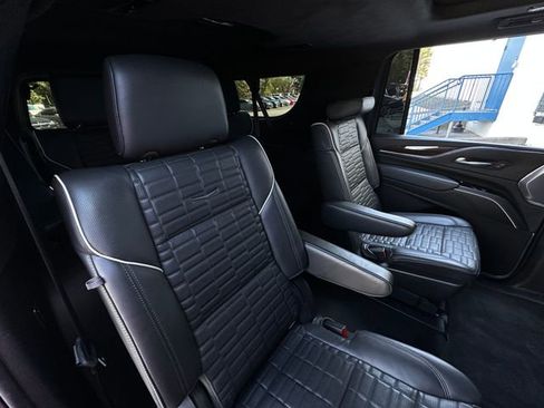 Used 2022 Cadillac Escalade ESV Sport Platinum image 42