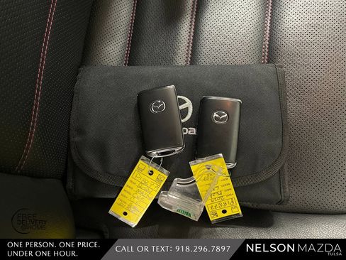 Used 2024 MAZDA CX-5 Carbon Edition image 49