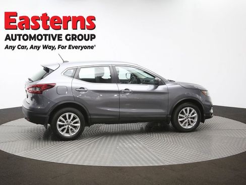 Used 2021 Nissan Rogue Sport S image 42