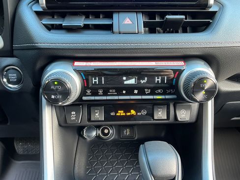 New 2025 Toyota RAV4 XLE w/ Convenience Package image 17