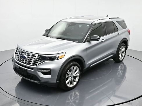 Used 2021 Ford Explorer Platinum w/ Equipment Group 601A AWD/4WD image 38