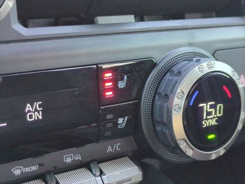 Certified 2025 Toyota Tacoma Limited image 22