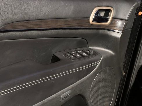 Used 2015 Jeep Grand Cherokee Overland image 23