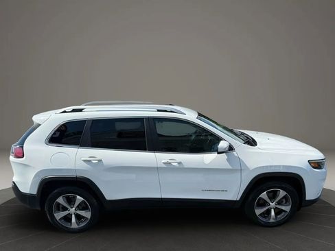 Used 2019 Jeep Cherokee Limited AWD/4WD image 6