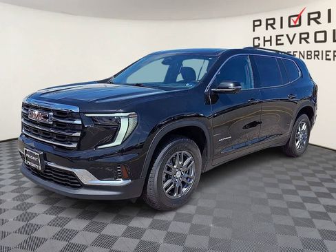 Certified 2025 GMC Acadia Elevation FWD image 4