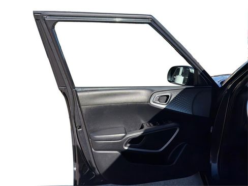 Used 2023 Kia Soul LX w/ Option Group 015 image 20