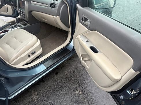 Used 2011 Ford Fusion Hybrid w/ 502A Rapid Spec Order Code image 18
