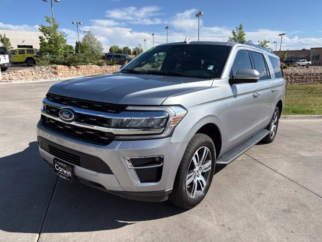 Used 2023 Ford Expedition Max Limited AWD/4WD image 3