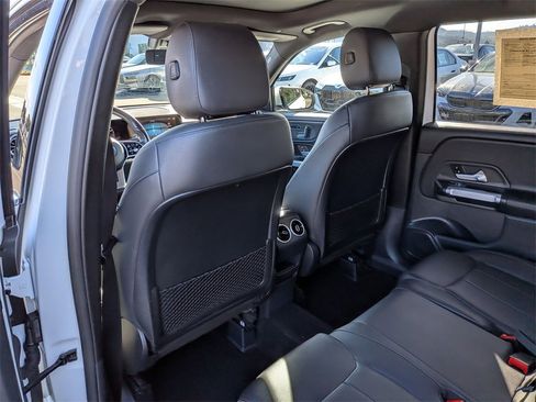 Used 2023 Mercedes-Benz GLB 250 GLB 250 image 32