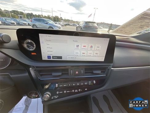 Used 2023 Lexus ES 300h F Sport image 23
