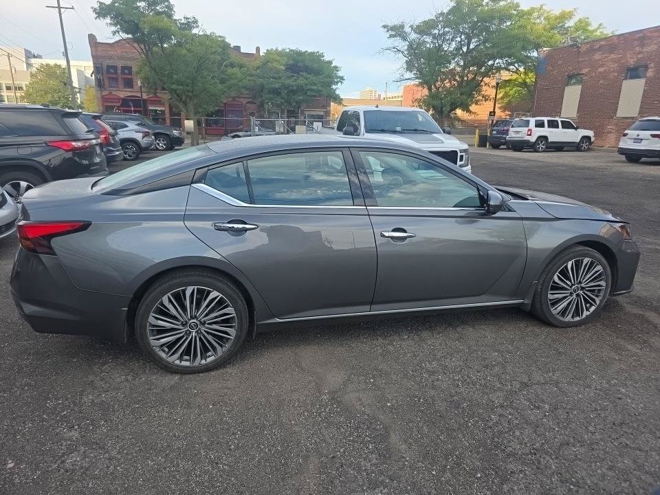 Certified 2023 Nissan Altima 2.5 SL AWD/4WD image 2