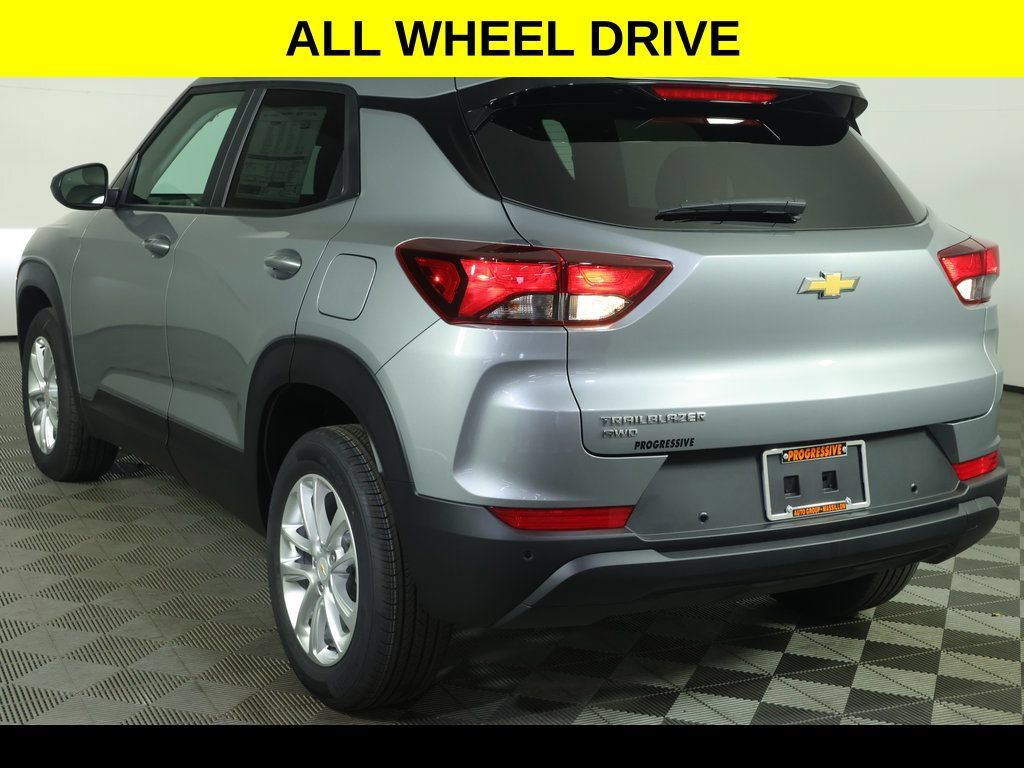 New 2026 Chevrolet TrailBlazer LS w/ LS Convenience Package AWD/4WD image 4