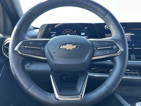 Certified 2025 Chevrolet Equinox LT FWD image 19