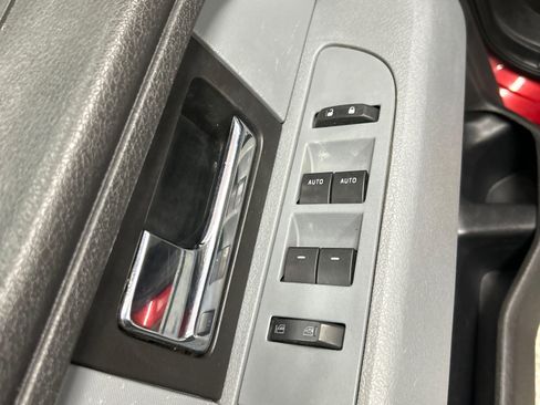 Used 2013 Ford F150 XLT w/ Luxury Equipment Group image 10