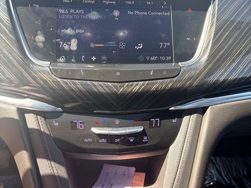 Used 2020 Cadillac XT6 Premium Luxury FWD image 10