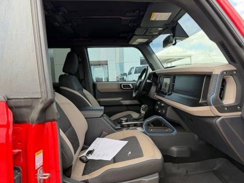 Used 2023 Ford Bronco Wildtrak AWD/4WD image 9