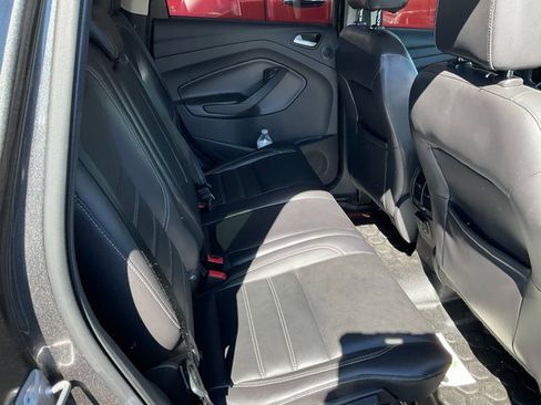 Used 2017 Ford Escape Titanium image 9