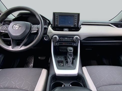 Used 2020 Toyota RAV4 XLE w/ Convenience Package FWD image 15
