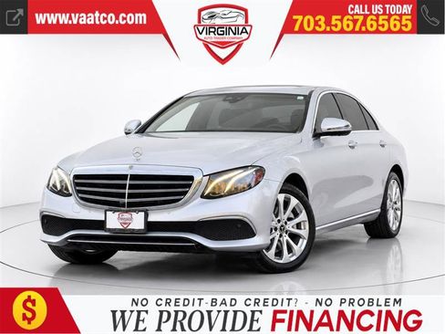 Used 2019 Mercedes-Benz E 300 4MATIC image 1